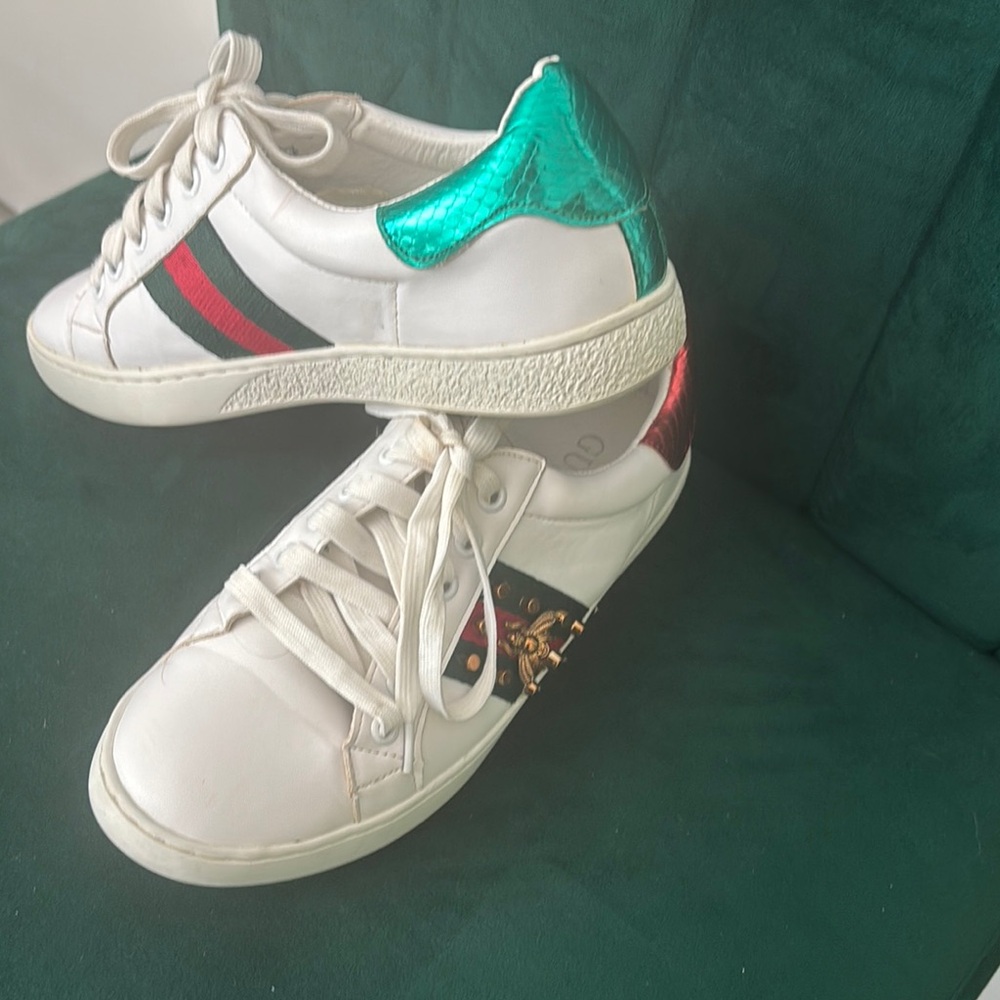 Gucci White and Green Sneakers with Minimalist Design